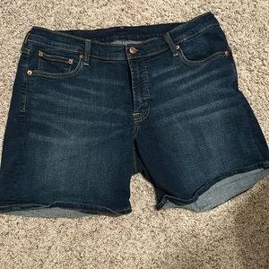 Gap Girlfriend Short